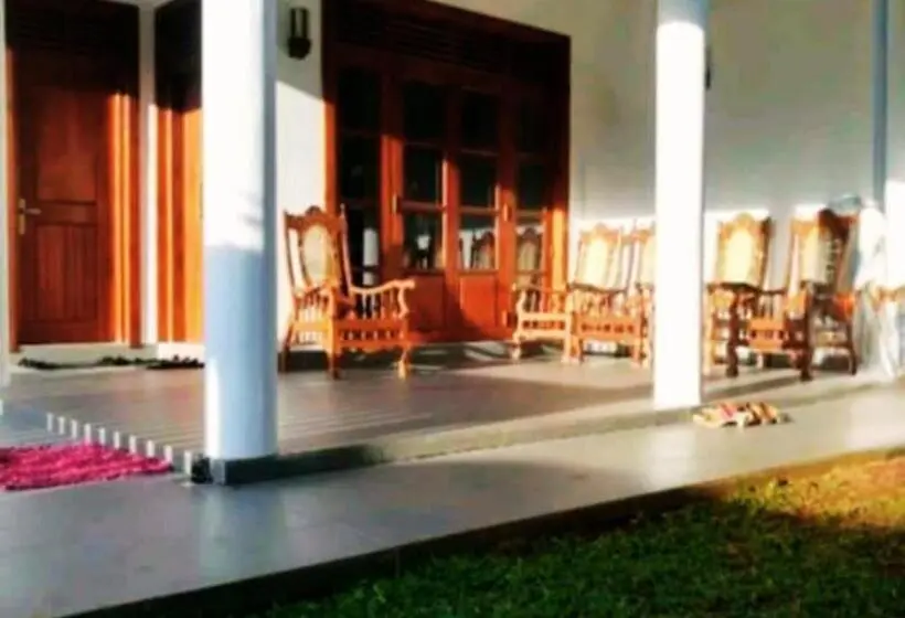 3ベッドルームスタンダードバンガロー, Anuradhapura Peacock Garden Holiday Bungalow
