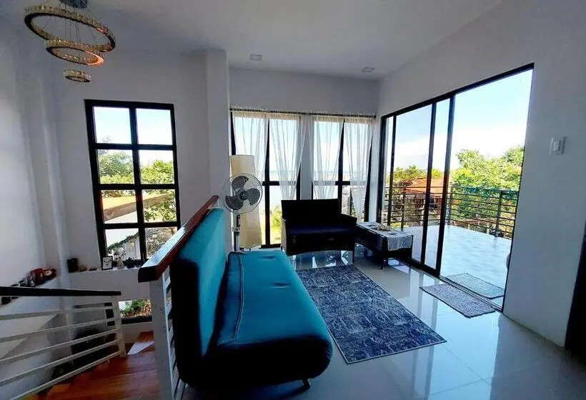 デラックスルーム, Sea Breeze Beach House Near Sandbars And Beaches And Near To Danao Port