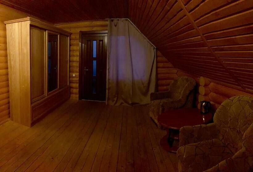 Family Suite, рутенія