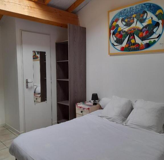 スタンダードルーム, Couette Et Cafe