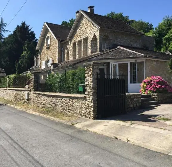 １ベッドルームハウス, Maison En Bord De Seine