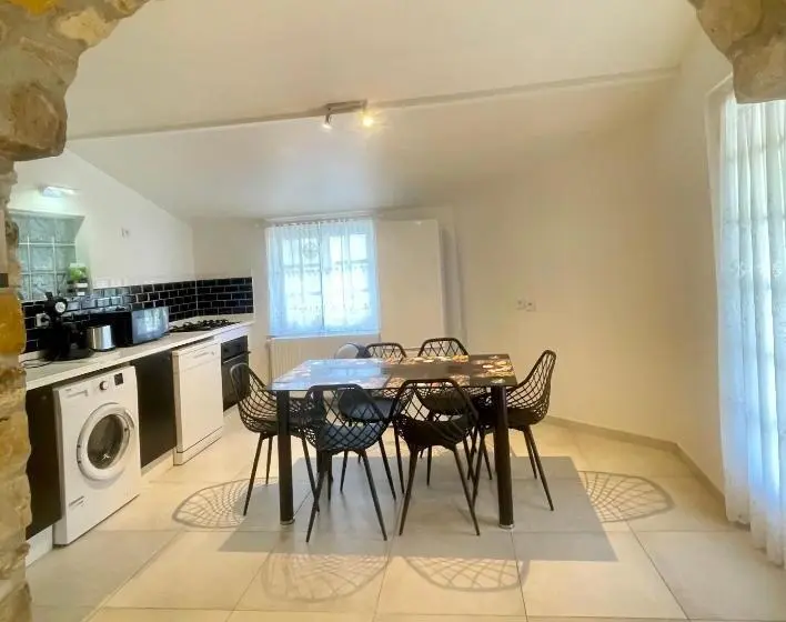 １ベッドルームハウス, Maison En Bord De Seine