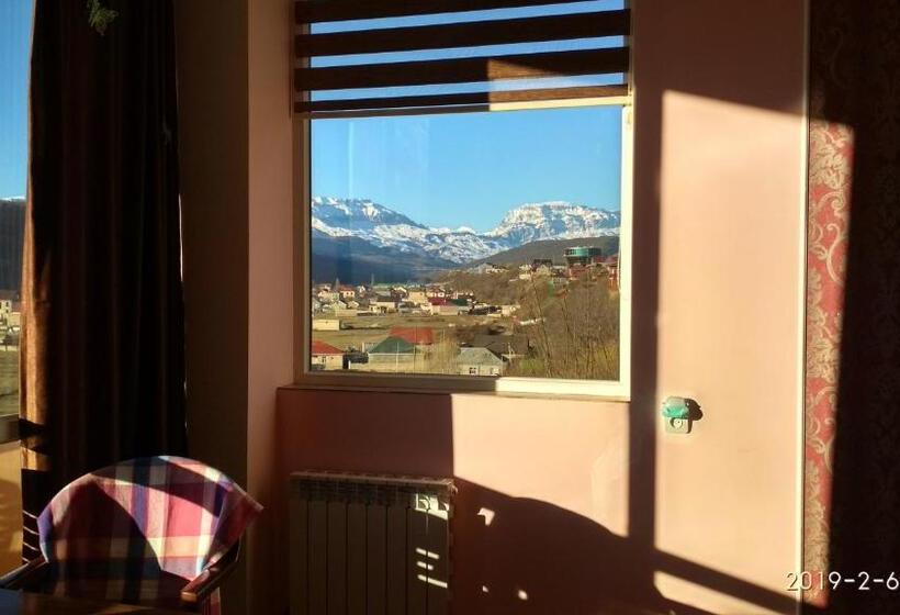 اتاق لوکس با بالکن, Motel