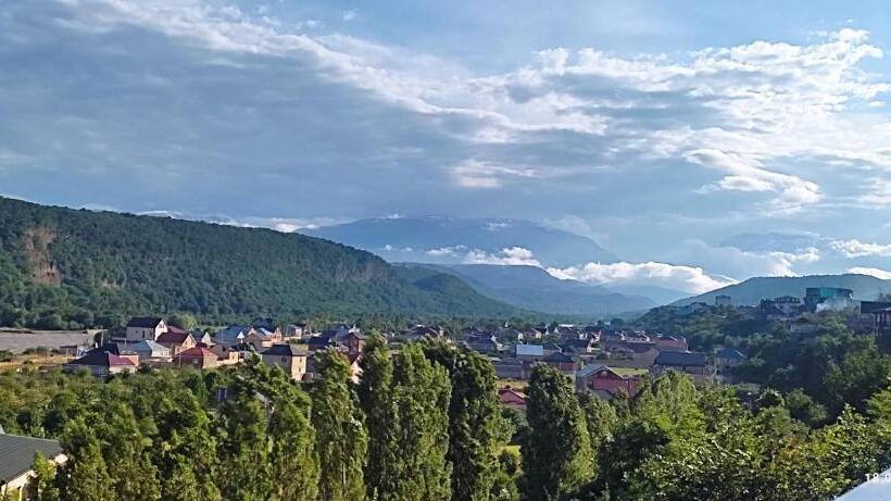 اتاق لوکس با بالکن, Motel