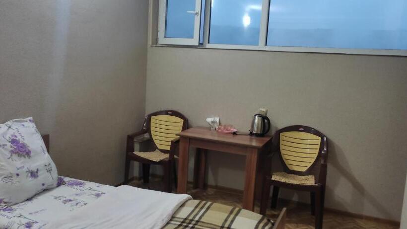 اتاق اکونومی, Motel