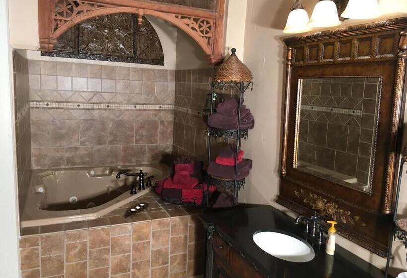 جناح, 1884 Wildwood Bed And Breakfast Inn