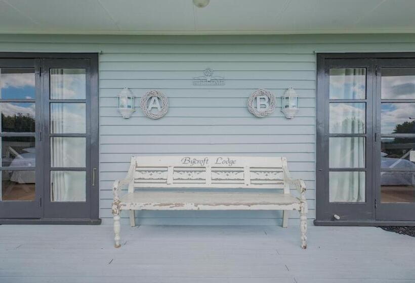 经济房, Bycroft Lodge