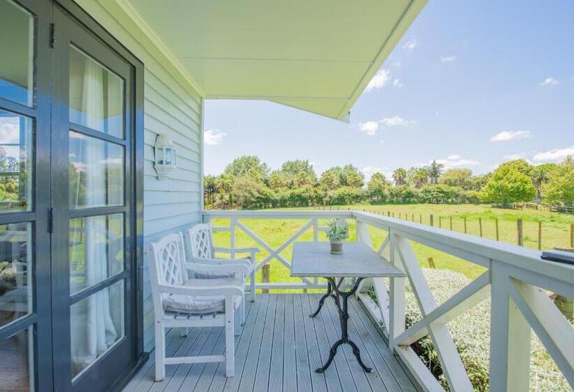 经济房, Bycroft Lodge