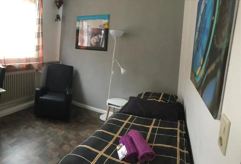 Huoneisto 1 Makuuhuone, Apartmenthaus Kühnen