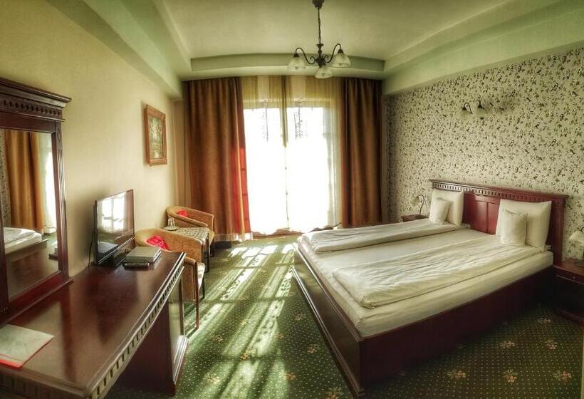 キングサイズベッドのスタンダードルーム, Popasul Caprioarei