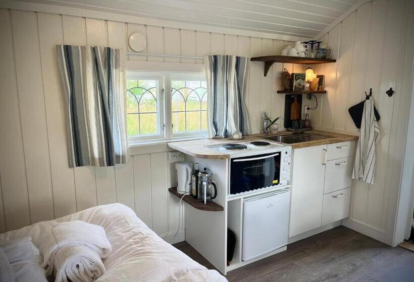 בקתה סטנדרטית, Smedjebackens Pensionat