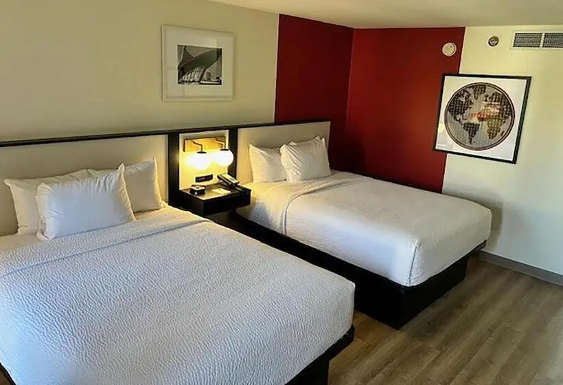 Standard-huone, Ramada By Wyndham Milwaukee