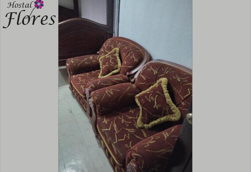 חדר סטנדרט לשלושה, Hostal Flores
