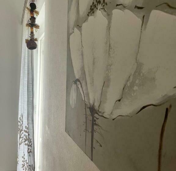 اتاق لوکس با تخت بزرگ, B&b Villa Luna