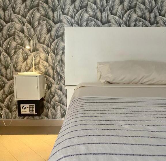 اتاق لوکس با تخت بزرگ, B&b Villa Luna