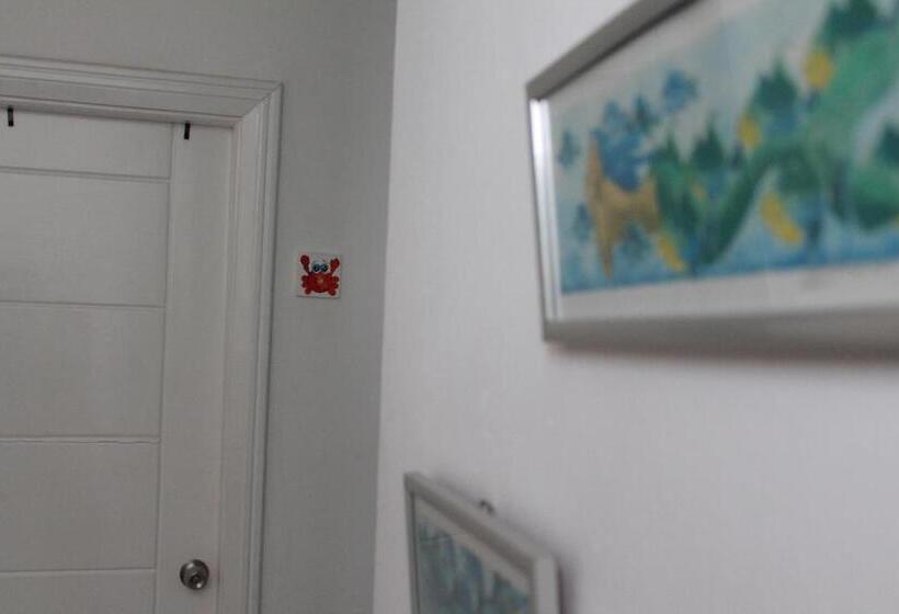 اتاق لوکس با تخت بزرگ, B&b Villa Luna