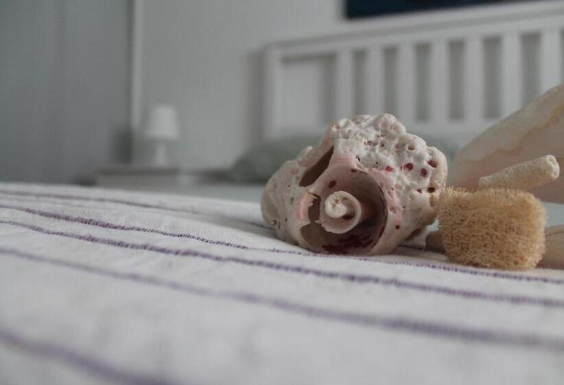 اتاق لوکس با تخت بزرگ, B&b Villa Luna