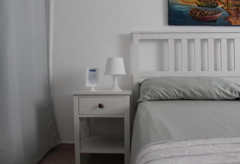 חדר דחוקס עם מיטת קינג, B&b Villa Luna