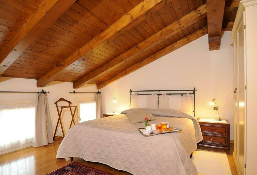 חדר סטנדרט יחיד, La Dogana