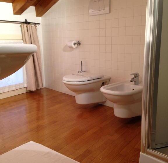 חדר סטנדרט, La Dogana