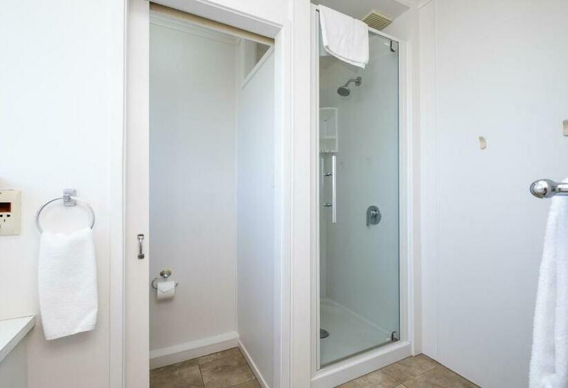 غرفة قياسية, Chevron Motel