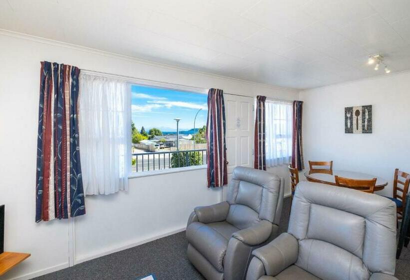 غرفة قياسية, Chevron Motel