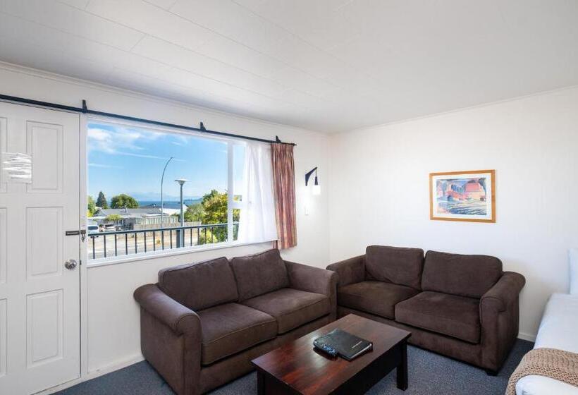 غرفة قياسية, Chevron Motel