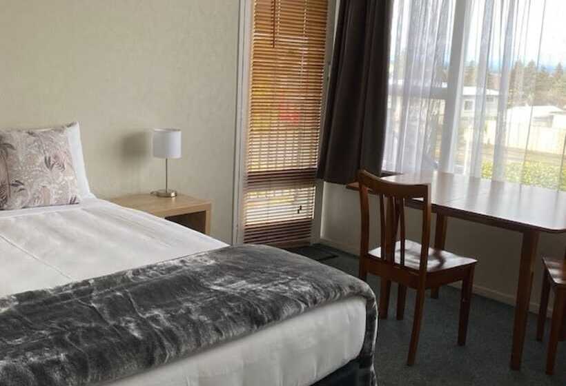 إستوديو قياسى, Chevron Motel