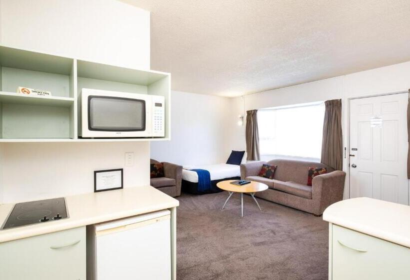 غرفة قياسية, Chevron Motel