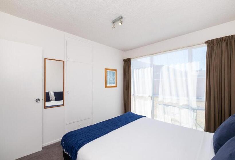 غرفة قياسية, Chevron Motel