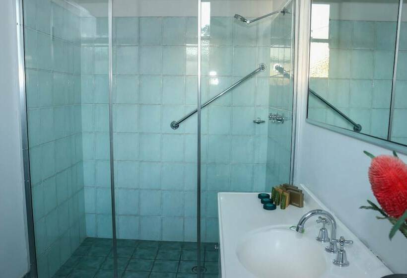 غرفة قياسية فردية, Charing Cross