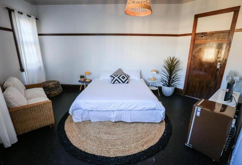 غرفة قياسية سرير كينج, Charing Cross