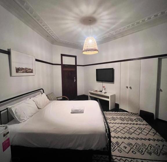 غرفة قياسية سرير كينج, Charing Cross