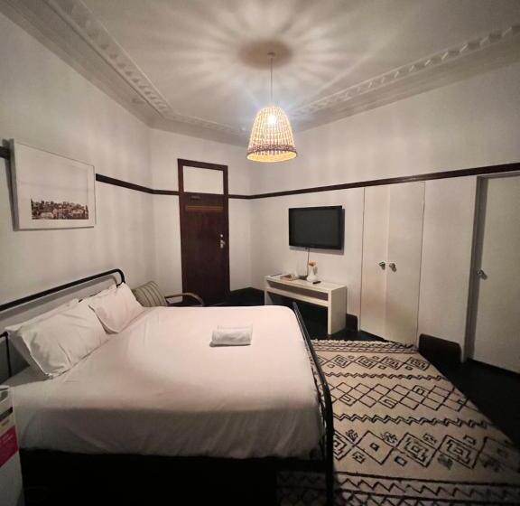 غرفة قياسية سرير كينج, Charing Cross