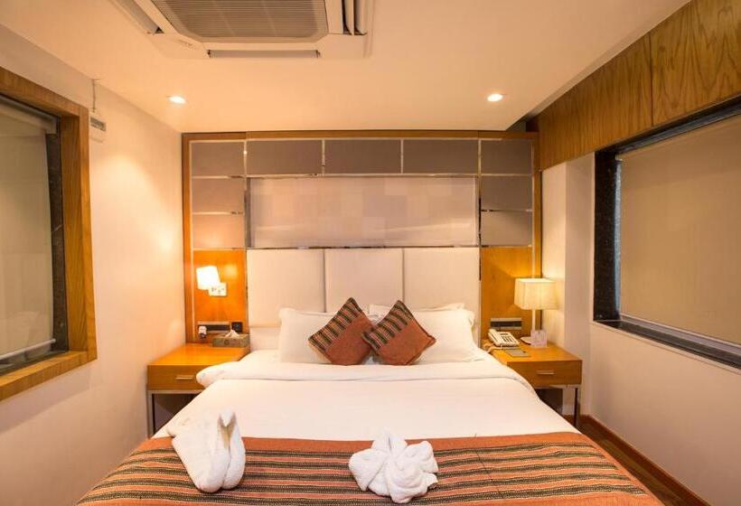 Chambre Deluxe, Shubh Inn