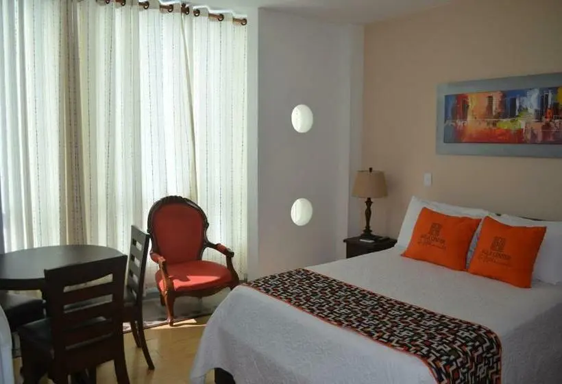Deluxe-huone, Ucla Center