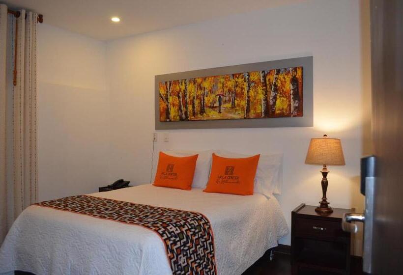 חדר סטנדרט, Ucla Center