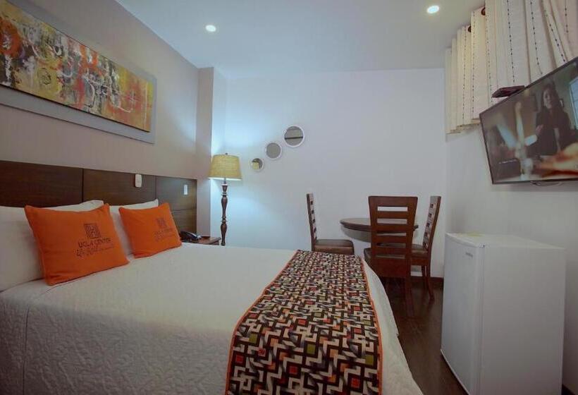 חדר סטנדרט, Ucla Center