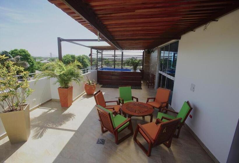 חדר אקונומי, Ucla Center