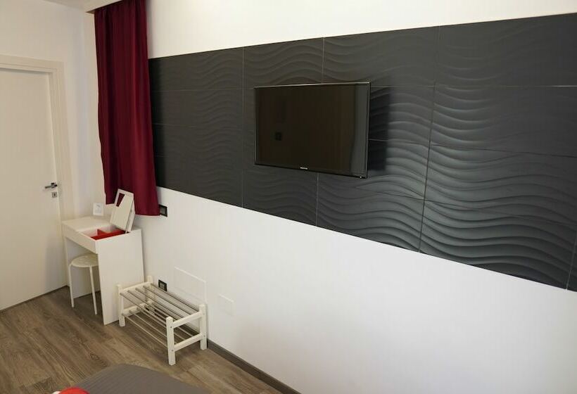 Номер Стандарт с Балконом, Nicadomus B&b