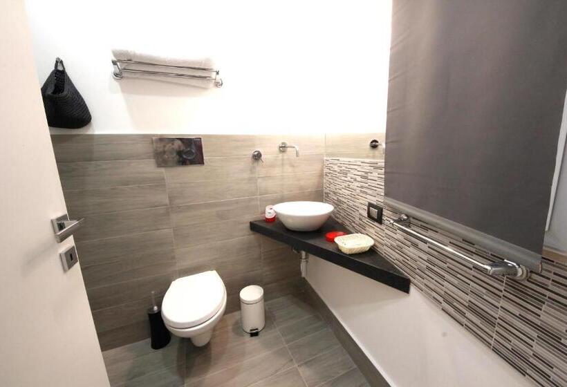 Номер Стандарт с Балконом, Nicadomus B&b