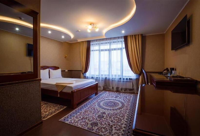 سوییت, Salut Hotel Almaty