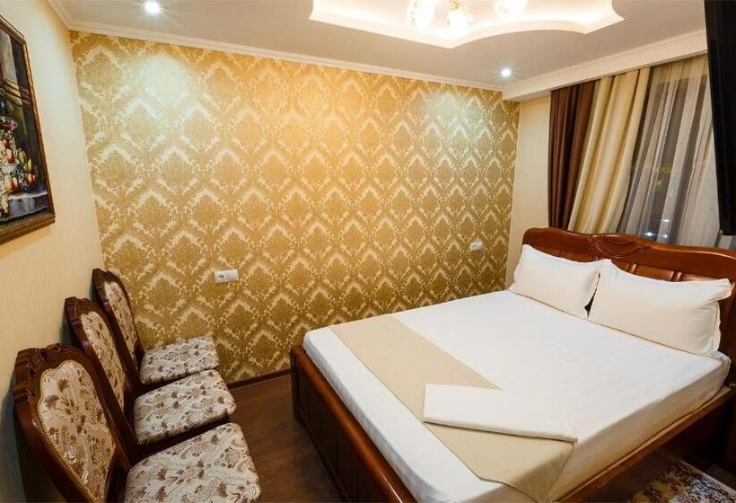 سوئیت 2 خوابه, Salut Hotel Almaty
