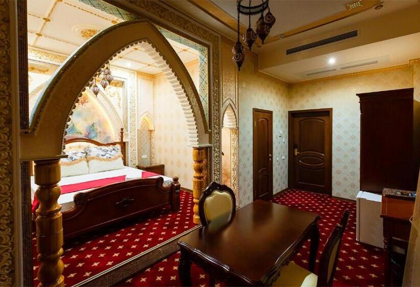 سوییت لوکس, Salut Hotel Almaty