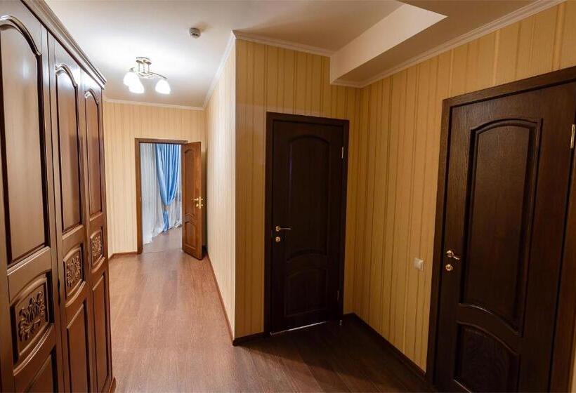 استودیوی لوکس, Salut Hotel Almaty