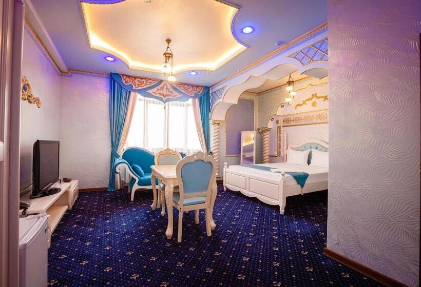 سوییت لوکس, Salut Hotel Almaty