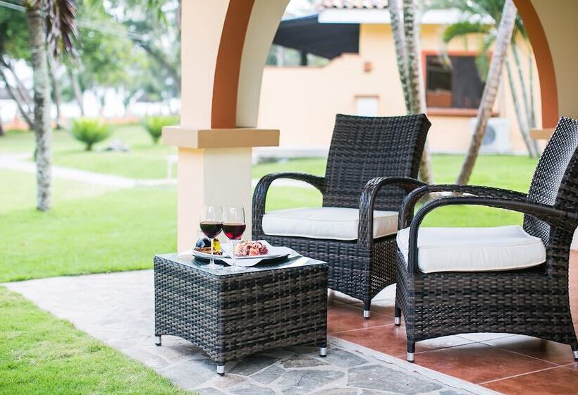 ガーデンビューの１ベッドルームビラ, Sunset Del Mar Beach Resort