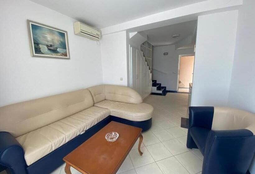 ویلای 1 خوابه, Xanadu