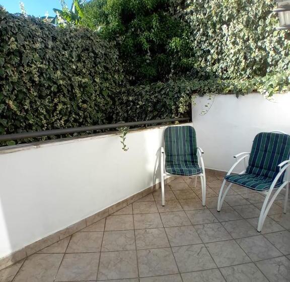 آپارتمان 1 خوابه با چشمانداز باغ, Xanadu