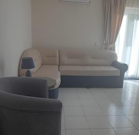 آپارتمان 1 خوابه با چشمانداز باغ, Xanadu